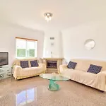 Villa Alfarrobeira By Mtphomes