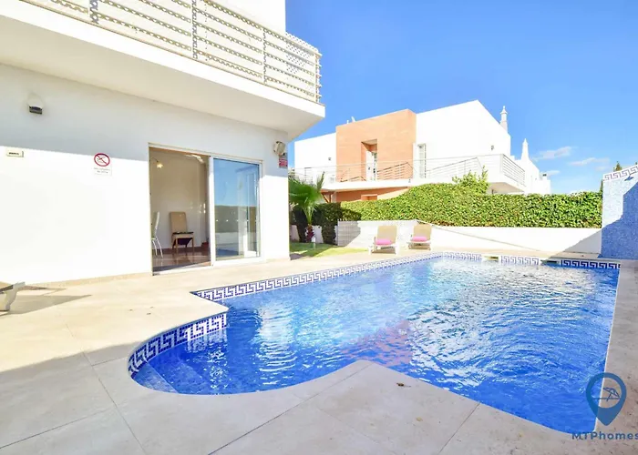 Villa Alfarrobeira By Mtphomes Albufeira