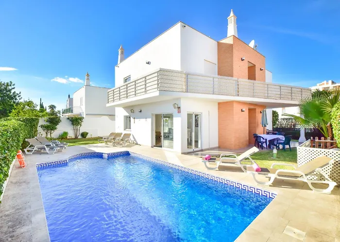 Alfarrobeira By Mtphomes *