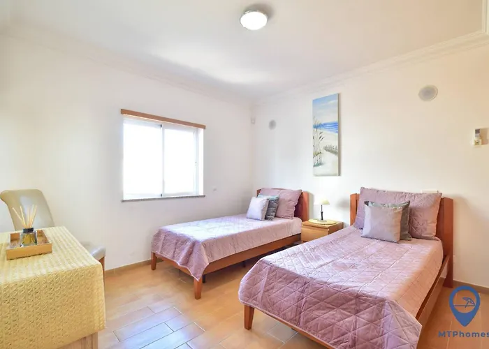 Alfarrobeira By Mtphomes