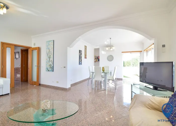 빌라 Alfarrobeira By Mtphomes 알부페이라